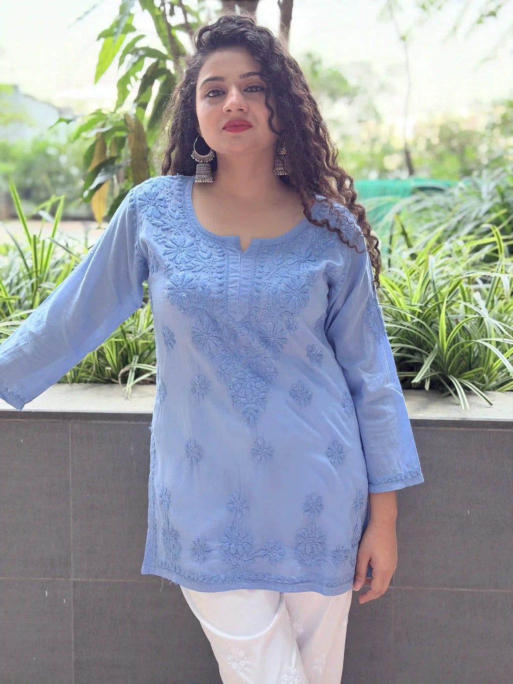 Mulmul Chikankari Solid Women's Short Kurta - Blue