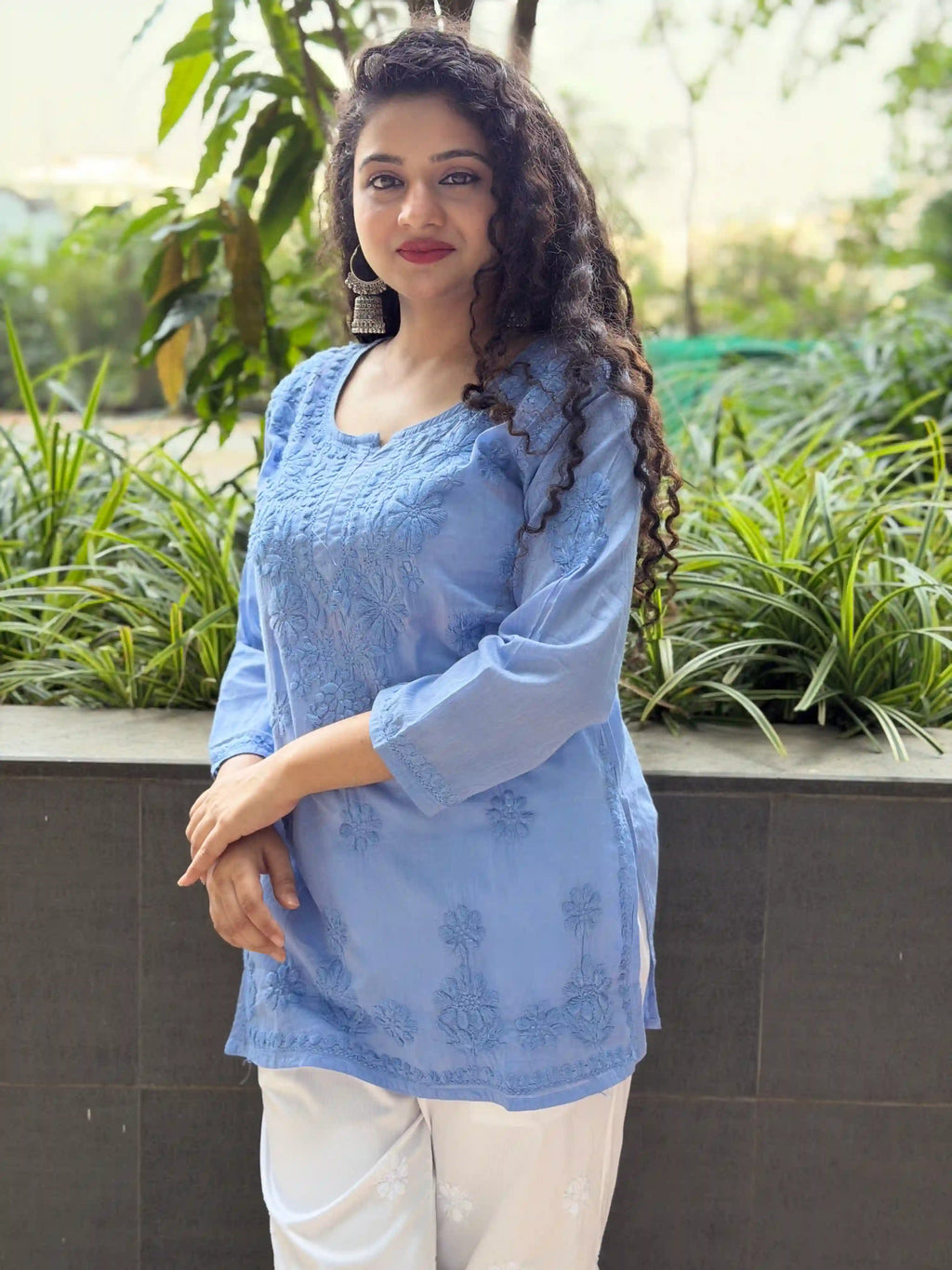 Mulmul Chikankari Solid Women's Short Kurta - Blue