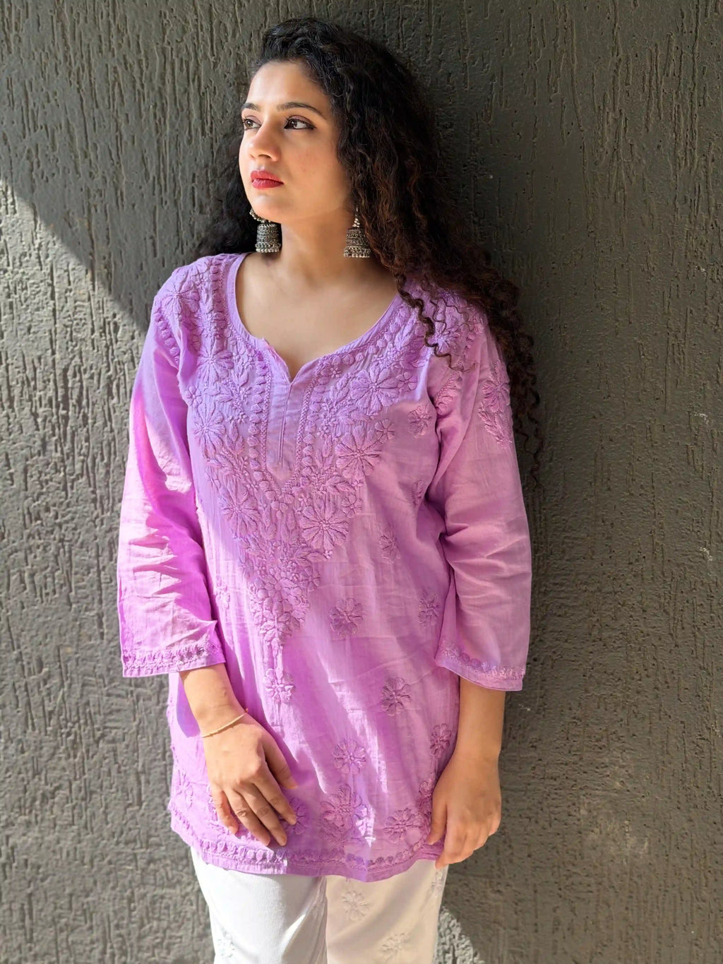 Mulmul Chikankari Solid Women's Short Kurta - Lavender