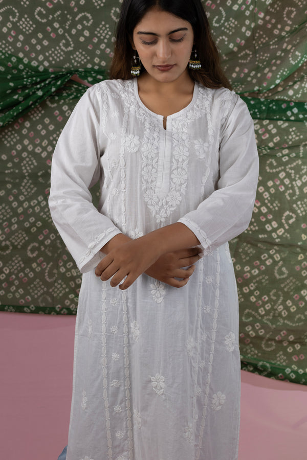 Elegant White Cotton Kurta with Hand Chikankari Embroidery