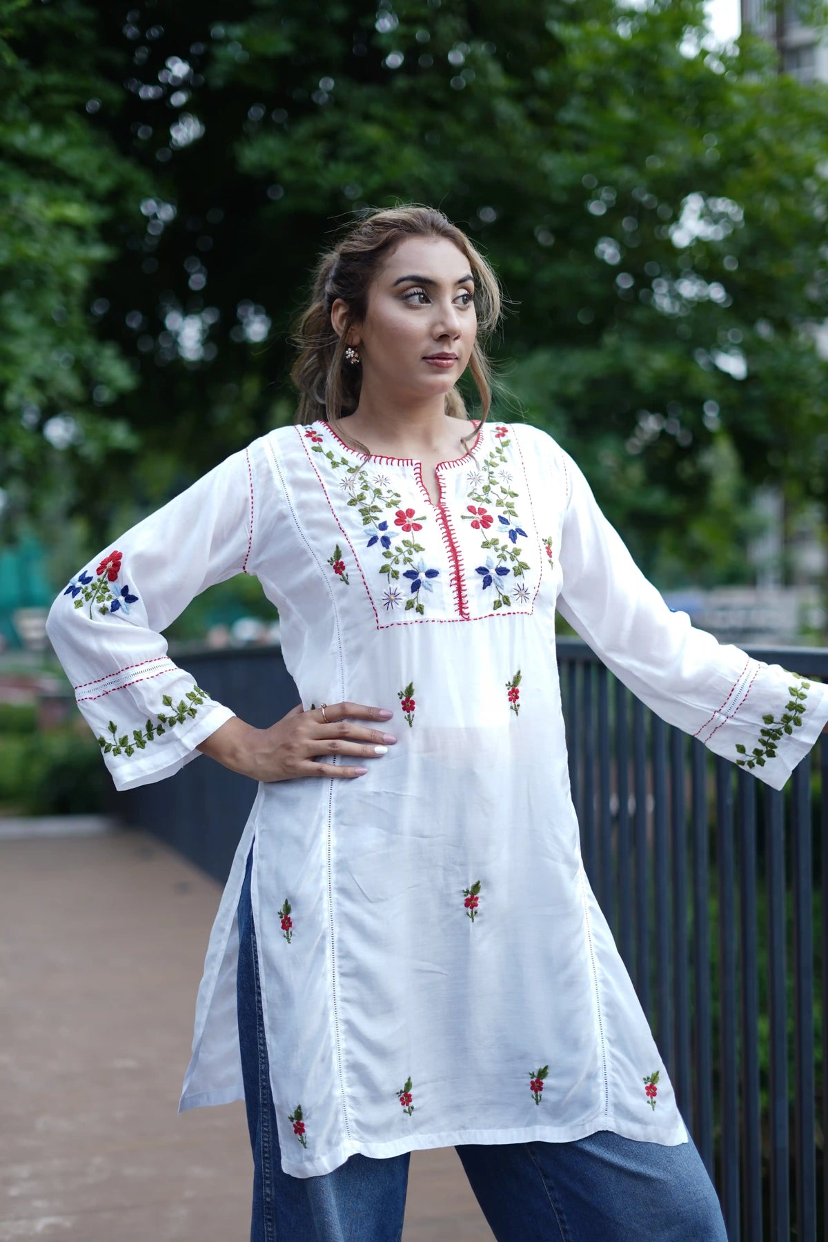 Muslin Tunic Style Solid Women's Long Kurta with Red Multi-Color Thread
