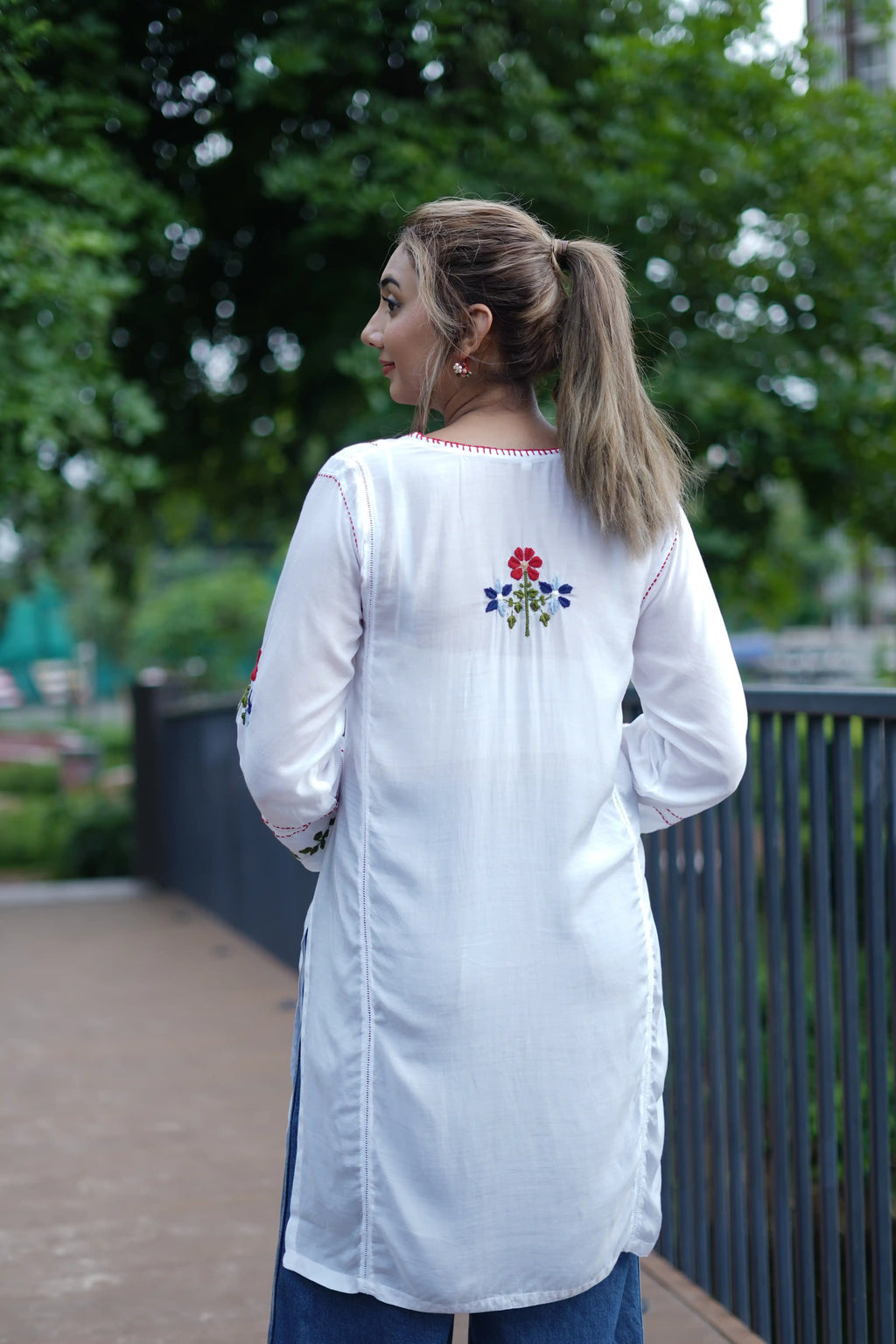 Muslin Tunic Style Solid Women's Long Kurta with Red Multi-Color Thread