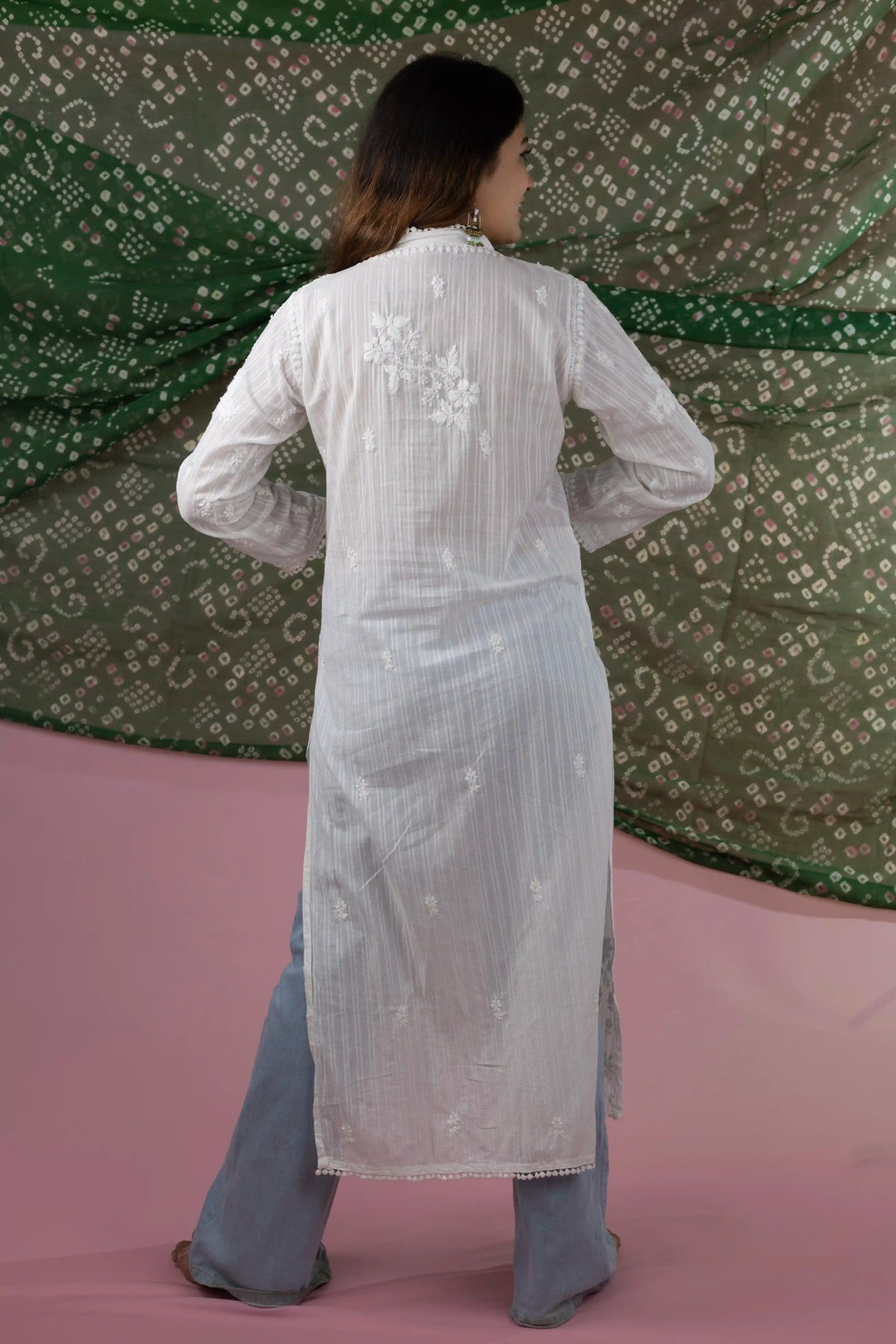 Mulmul Hand Chikankari Solid Women's Long Kurta - White